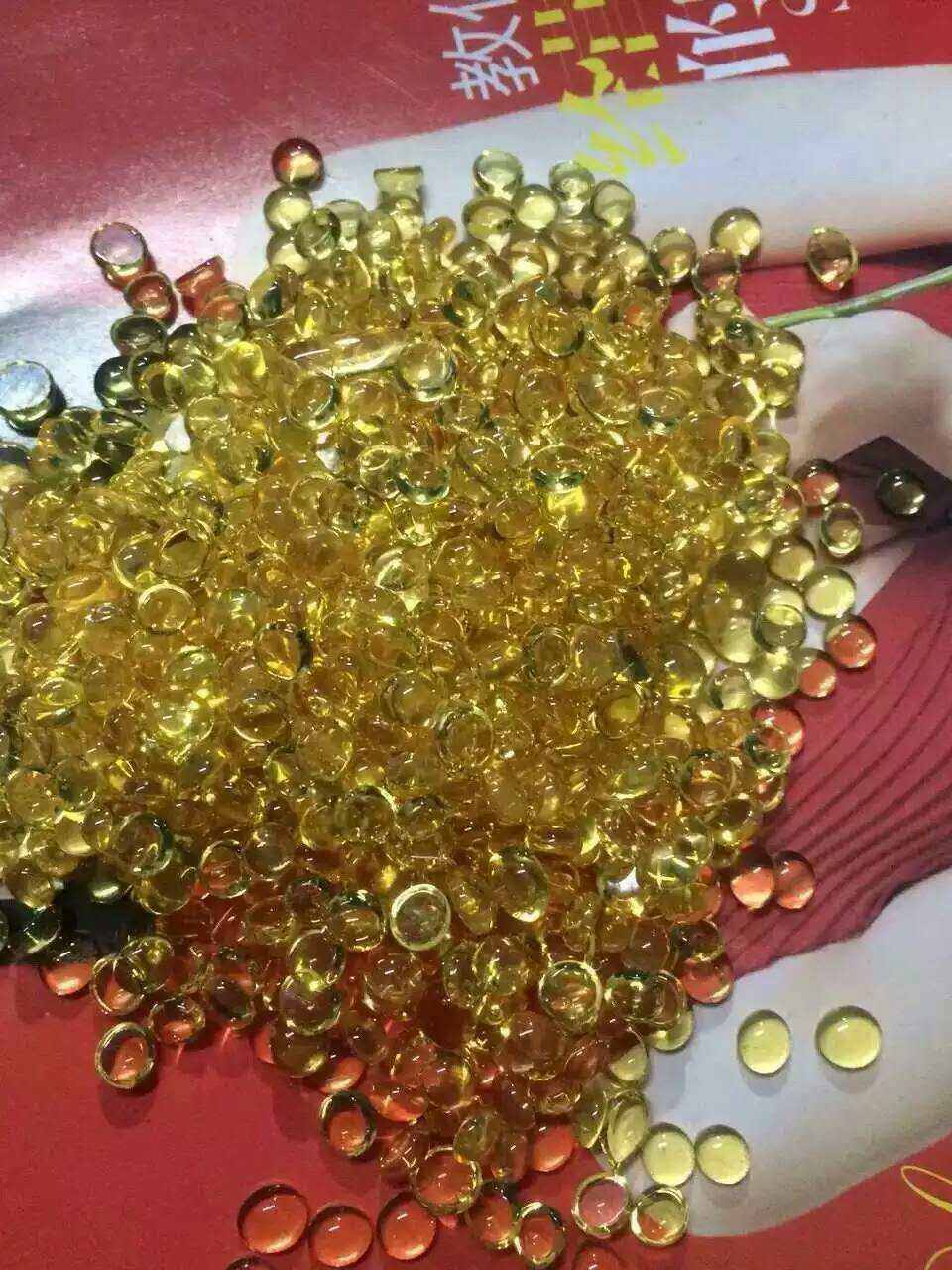 自动上胶机折边黄色热熔胶粒 折边机琥珀色热熔胶颗粒25公斤包邮