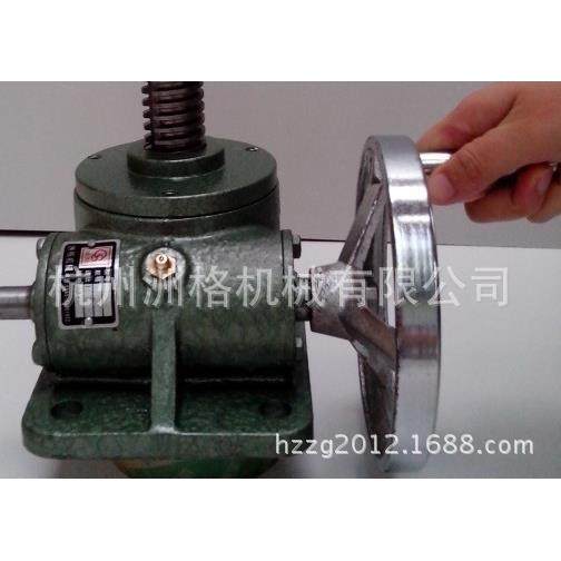 SWL5手动螺杆升降机，提升力大手摇轻松可以自锁