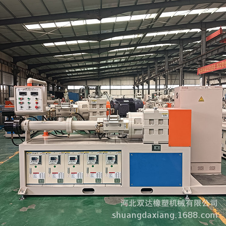 双达橡塑建筑用挤出密封条生产线