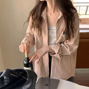 春秋浅粉色灯芯绒衬衫外套女长袖柔软舒适中长款宽松显瘦开衫外搭
