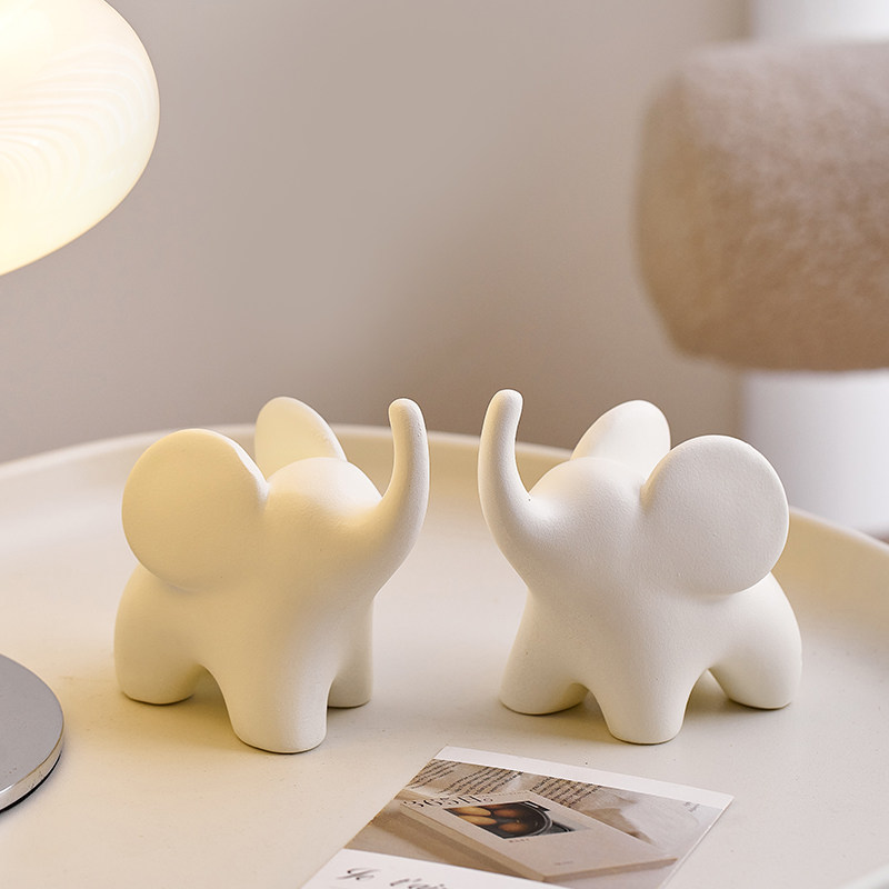 现代简约小象摆件可爱家居客厅玄关酒柜电视柜办公室桌面装饰品