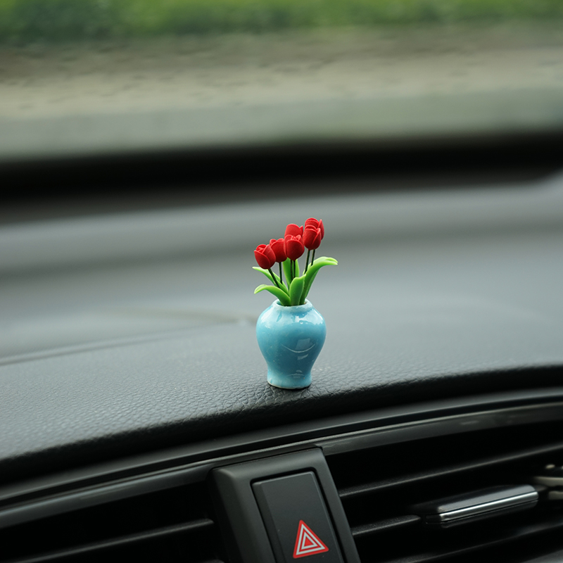 迷你陶瓷郁金香花瓶汽车小摆件车载车内装饰品可爱创意娃娃屋