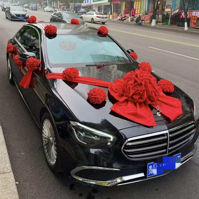 豪华中式蝴蝶结造型结婚主婚车大红花球头车接亲婚车大红绣球