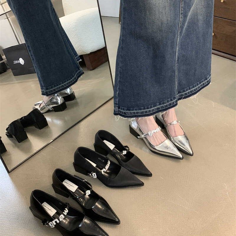 字母水钻粗跟单鞋2024早春新款尖头金属链浅口晚晚鞋中低跟鞋女,女鞋,浅口单鞋,淘宝优惠券,粉丝福利购,淘宝优惠卷