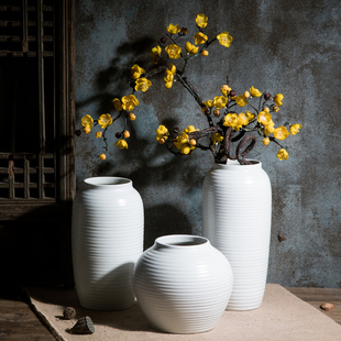 北欧花瓶满天星白色家用陶瓷小花器干花欧式简约客厅插花装饰摆件