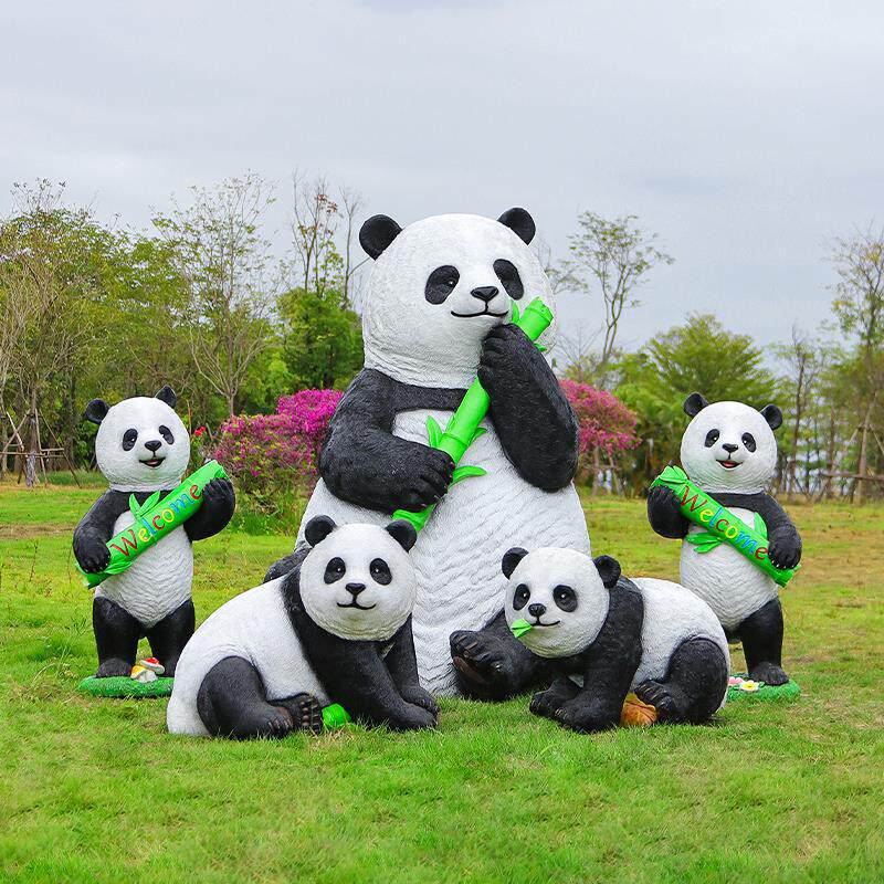 户外玻璃钢卡通熊猫雕塑仿真动物摆件幼儿园林景观售楼部商场装饰