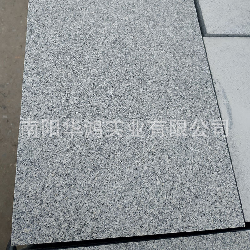 河南新鲁芝麻灰火烧面耐磨石材