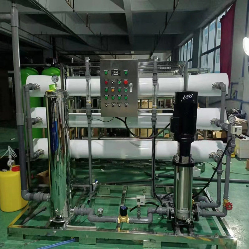 6吨自动垡头阻垢剂水处理设备 直饮水入户沙罐碳罐反渗透净水设备