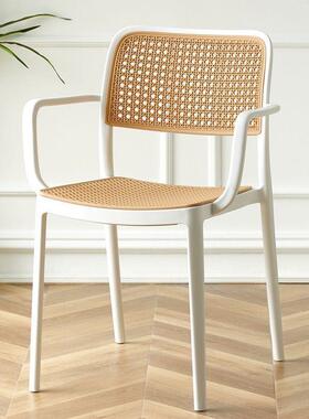 塑料椅子加厚闲餐椅用藤可叠UQX放户外餐厅吃家饭靠背编凳子休书