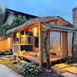 户外庭院网红茅草木屋茶室别墅民宿防腐木农家乐室外造景小木房子