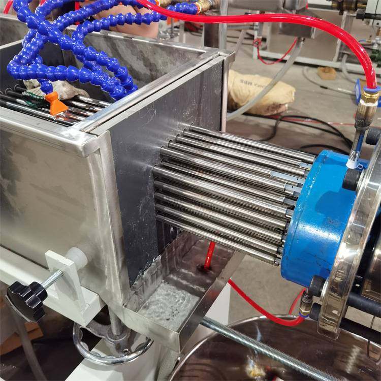 PA尼龙棒生产设备 广东原厂直供塑料棒材机器生产线,玩具/童车/益智/积木/模型,垂直悬浮玩具,淘宝优惠券,粉丝福利购,淘宝优惠卷