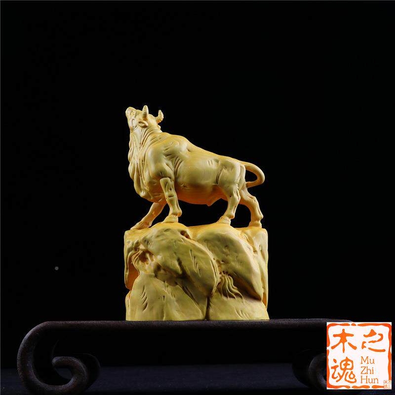 黄木杨公雕把刻家居装饰品汽车摆件生肖牛气冲ZLH天手把件办室客