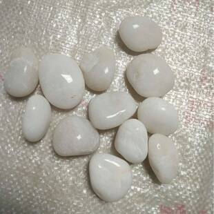 白色抛光卵石FZF天然装饰雨花石花园鹅家装工程白色雨花林石雨石