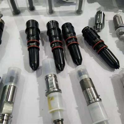 供应四缸挖机电装共轨工程机械柴油机喷油器总成0445110307