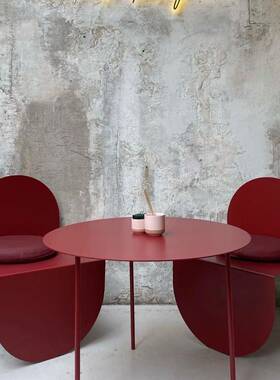 户外咖啡厅烘焙店奶茶外摆餐饮红色半圆铁艺复古工业风桌椅套装