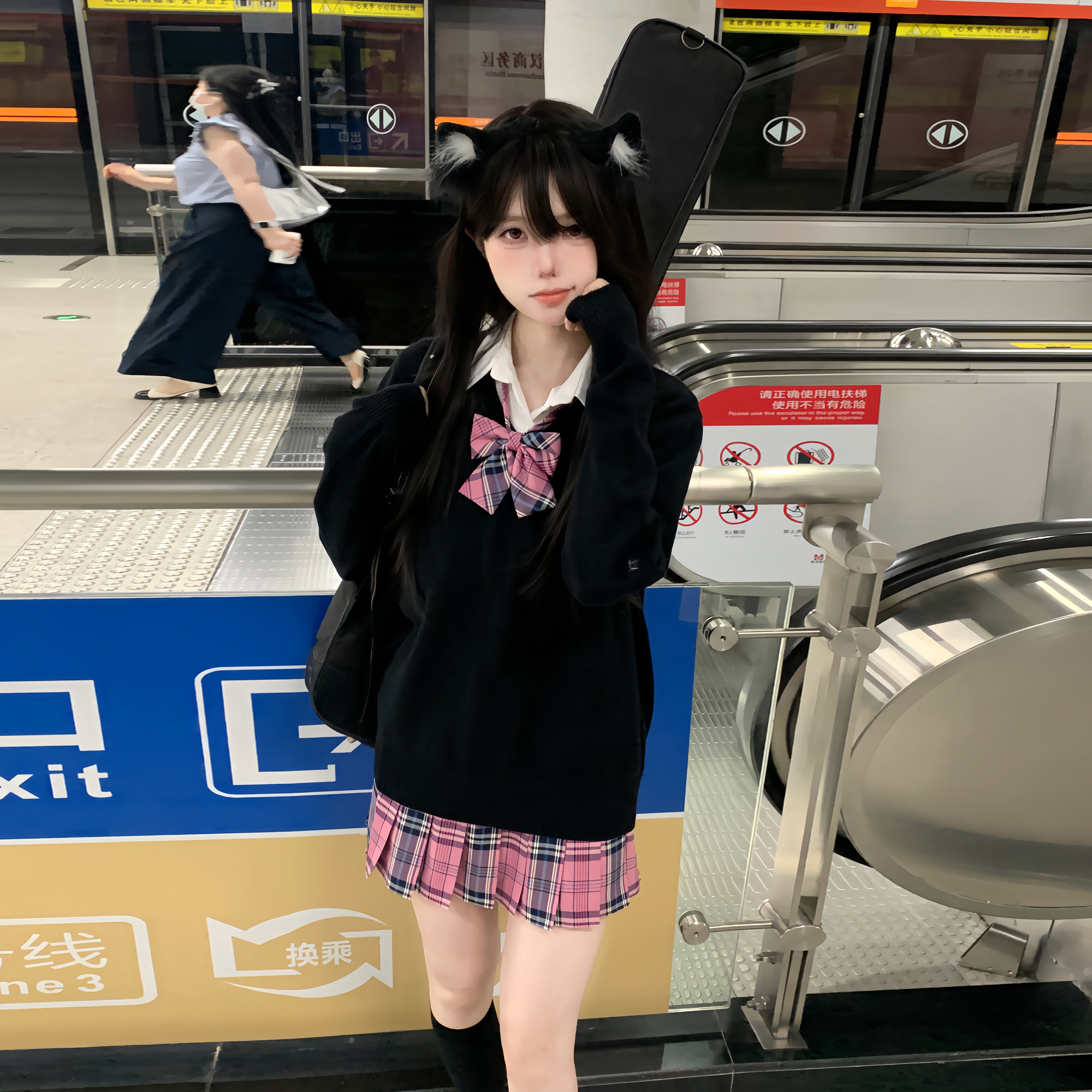 原创火星jk制服套头V领毛