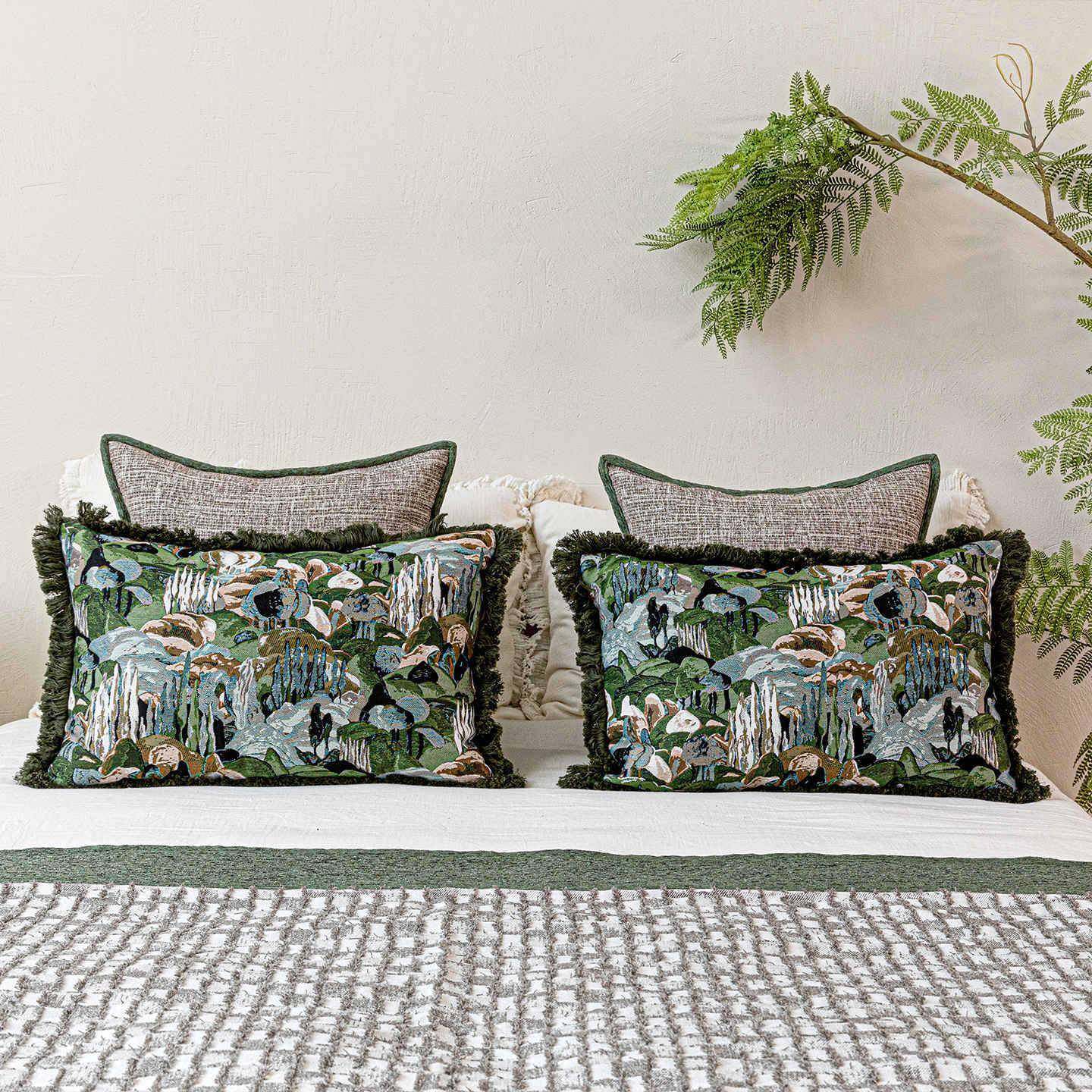 复古绿轻法式中古风抱枕搭毯酒店民宿样板间家用软装摆场配饰