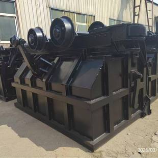 MCC型单侧曲轨侧卸式 适用范围广 矿用运输车 矿车 煤矿侧卸式