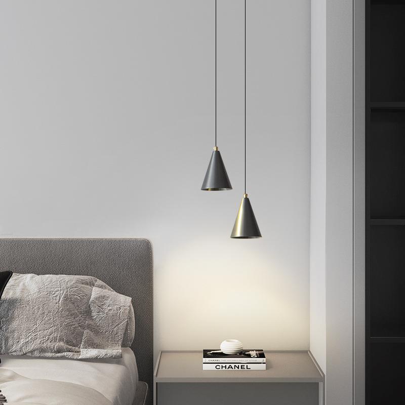 卧室床头小吊灯轻奢后现代简约吊灯创意个性客厅吧台水晶单头吊灯