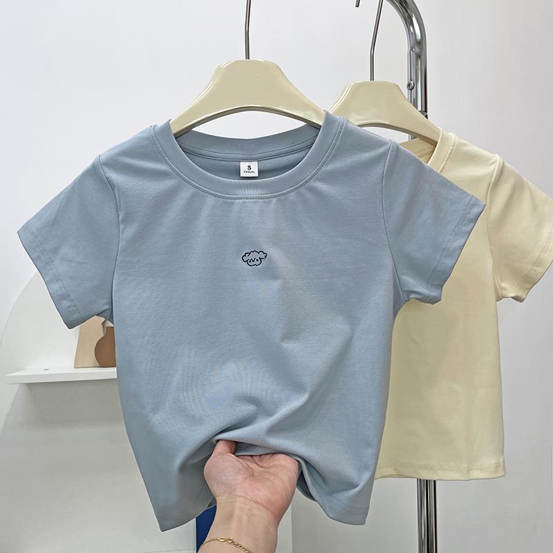 短款上衣女夏季2025新款网红短袖t恤女ins超火修身漏脐高腰设计感