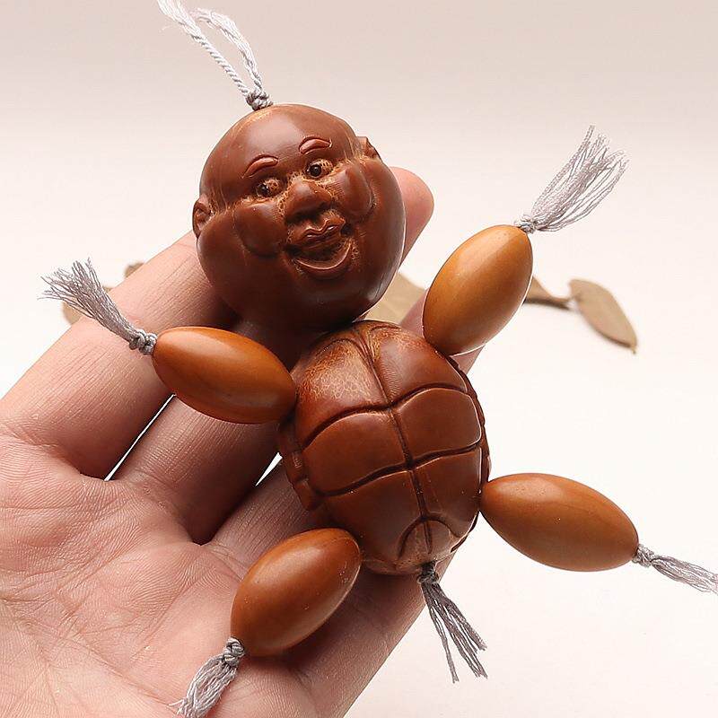 新品巴西大橄榄核雕刻创意设计款富贵人生核雕捏小人把玩件文玩