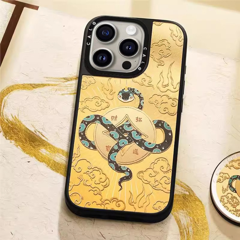 CALG联名宫里的世界适用苹果手机壳iphone11 12 13 14 15 16 17promax新款外壳高级感小众磁吸2025网红爆款