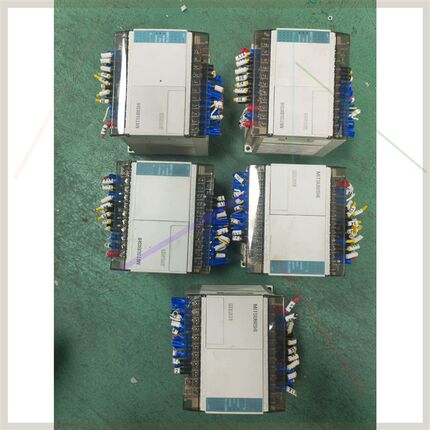 FX1S-30MR-001拆机5个成色充新的非常新漂亮,可用