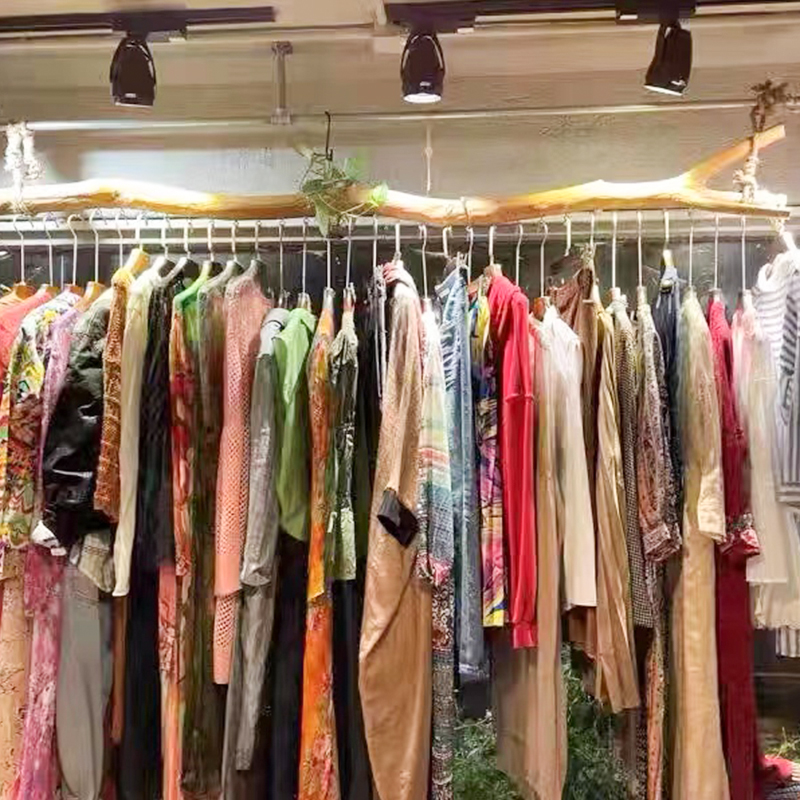 不规则天然树枝挂衣杆小铁环麻绳吊架树干吊挂货架吊顶悬挂展示架