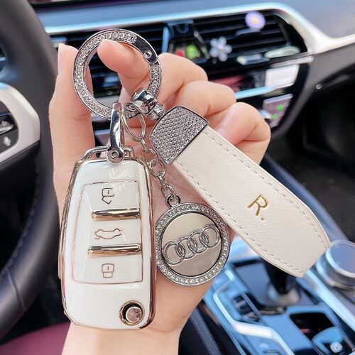 适用奥迪q3钥匙套女a3高档老a6折叠全包汽车新A4L钥匙包套Q2L壳扣