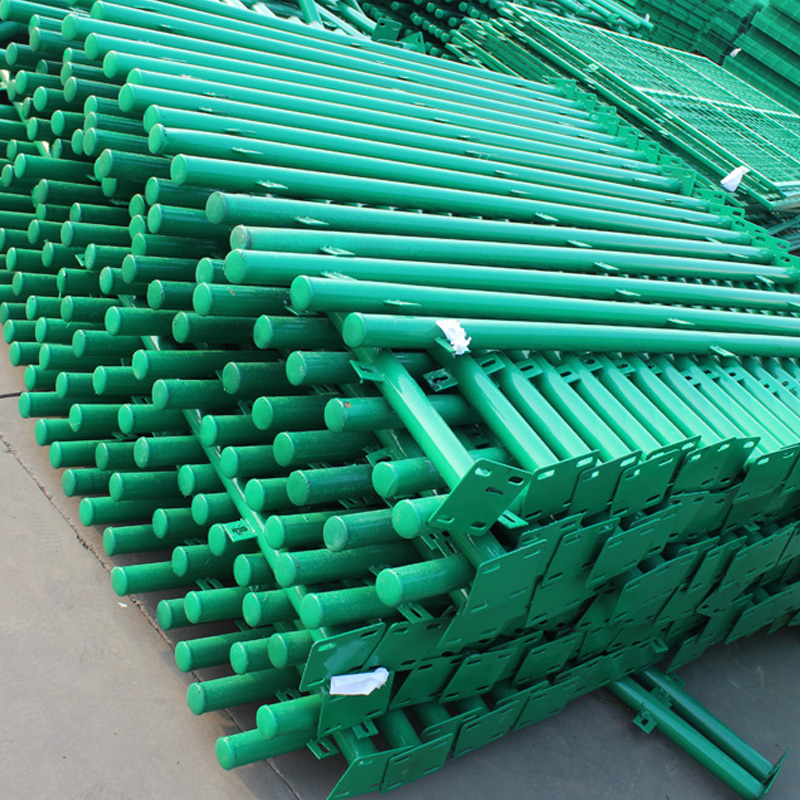 边丝护栏网铁丝网围栏安全防护网钢丝网围栏网圈地隔离网 养殖