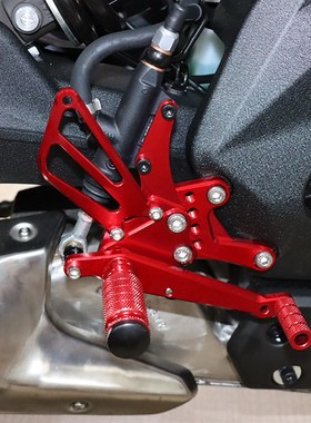 适用钱江赛600SRK600贝纳利黄龙TNT600i改装升高后移脚踏板总成