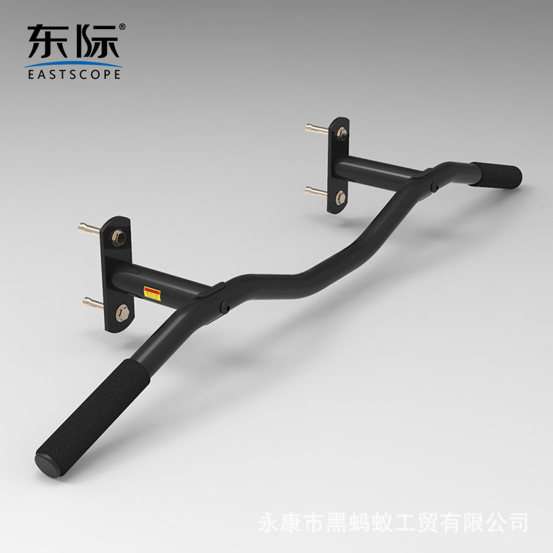 东际门上引体向上单杠臂力锻炼