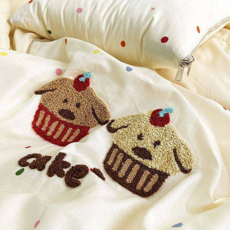 全棉蛋糕小狗抱枕被纯棉办公室午休抱枕被子二合一车载靠枕午睡毯