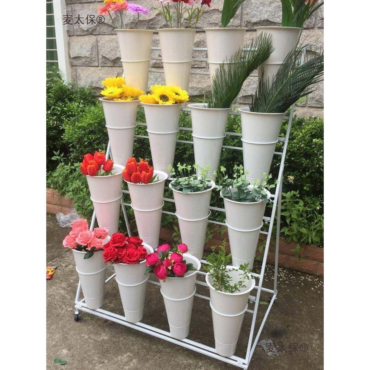 多层花阶梯花架花店NIJ鲜示展架摆花带向轮铁万艺架养花桶塑料麦