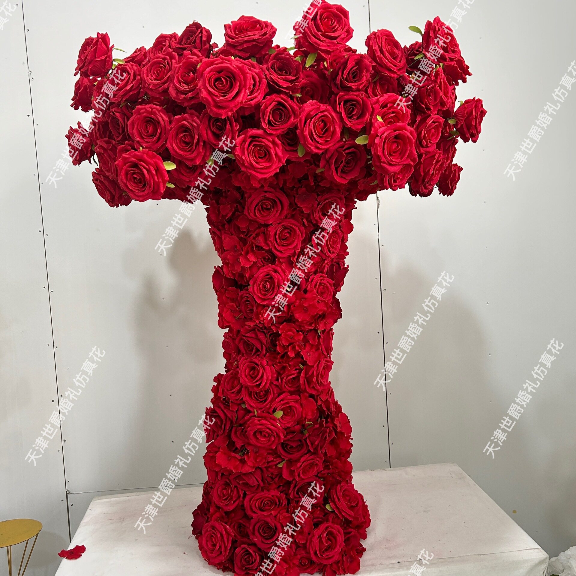 世爵婚庆大红蘑菇云柱形仿真花