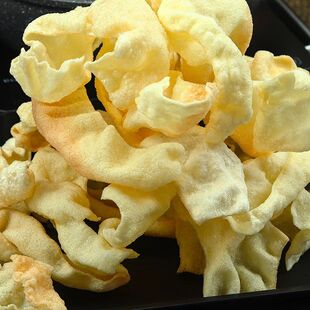 云南傣味休闲食品干豆片豌豆片半成品零食油炸小吃膨化酥脆干栏片