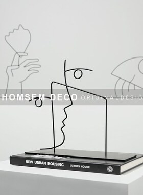 从上现代简约线条金属桌面摆件客厅家用软装饰品创意卡通造型摆设