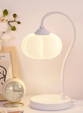 卧室台灯奶南油房风30991床头书花苞眼创意瓜护小夜灯中山灯具202