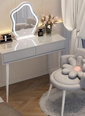 2025年75521新法式油风梳妆卧室现代简约实木小户款型化妆桌台书