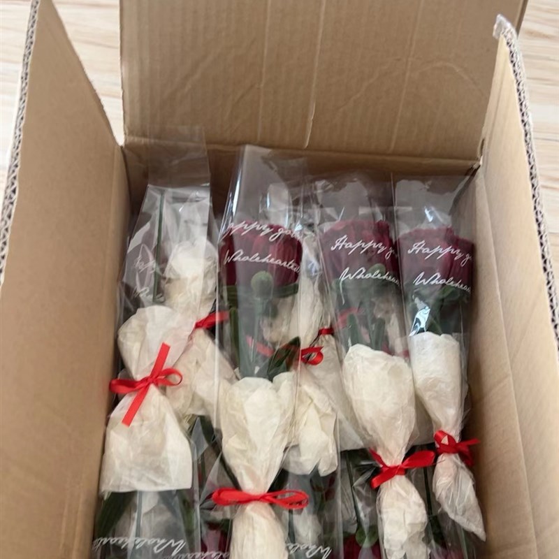 毕业季扭扭棒小玫瑰成品花束郁金香节日团建手工教师节创意七夕节