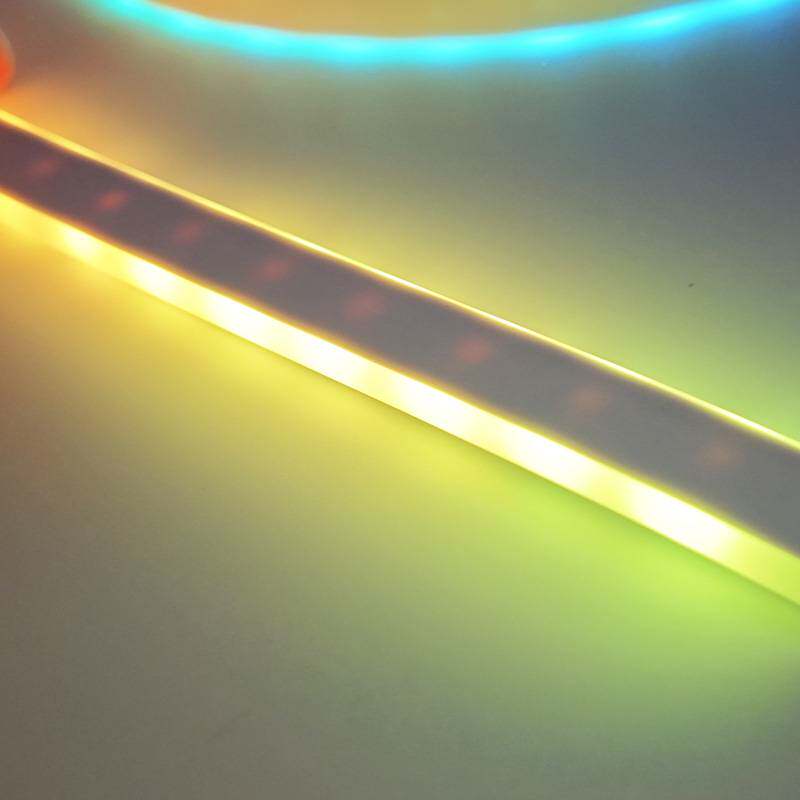 七彩氛围轮廓灯带同屏追光电竞房电脑桌显示器背景装饰拾音变色灯