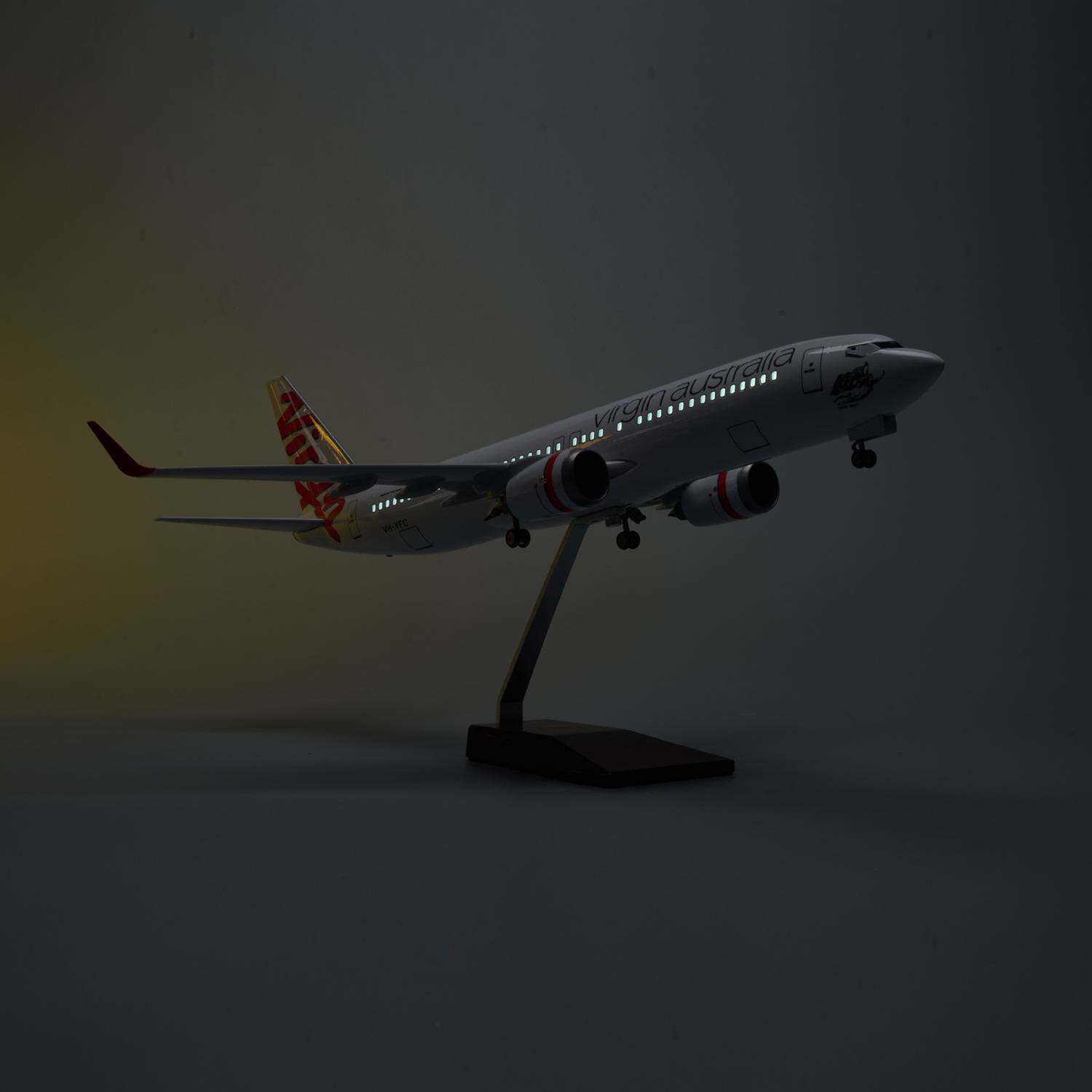 带灯仿真维珍澳大利亚航空737客机飞机模型摆件Virgin Australia