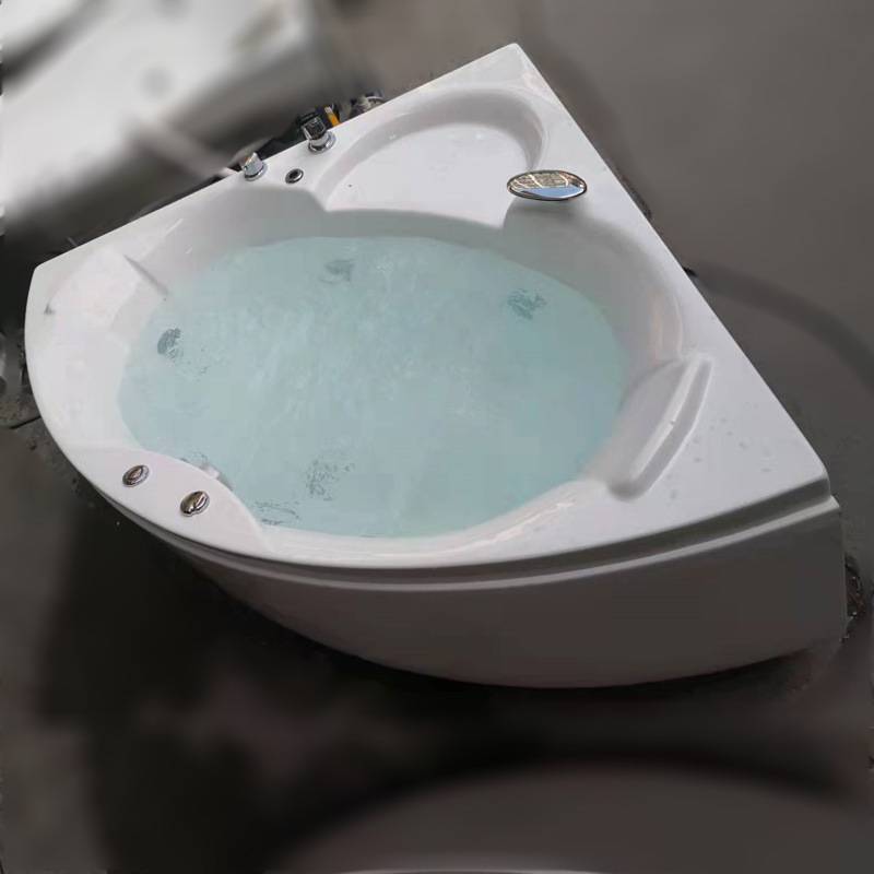 三角形扇形按摩浴缸款亚克力成人双人小户型转角恒温浴盆Jacuzzi