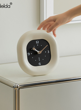 Mandelda奶油风客厅玄关高级感座钟桌面摆件电视柜时钟高级装饰品