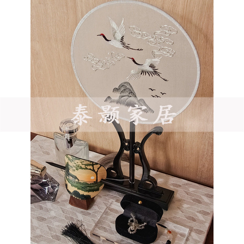 新中式宫扇梳妆台样板房摆件