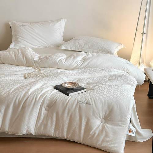 四叶草A全棉芯提花LS李官大豆纤维被子透奇气春秋被加厚类保暖冬