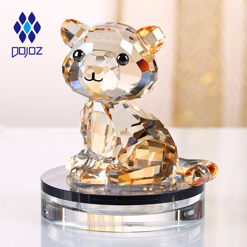 水晶老虎汽车香水创意车内饰品摆件平安车载装饰2021新款车上用品