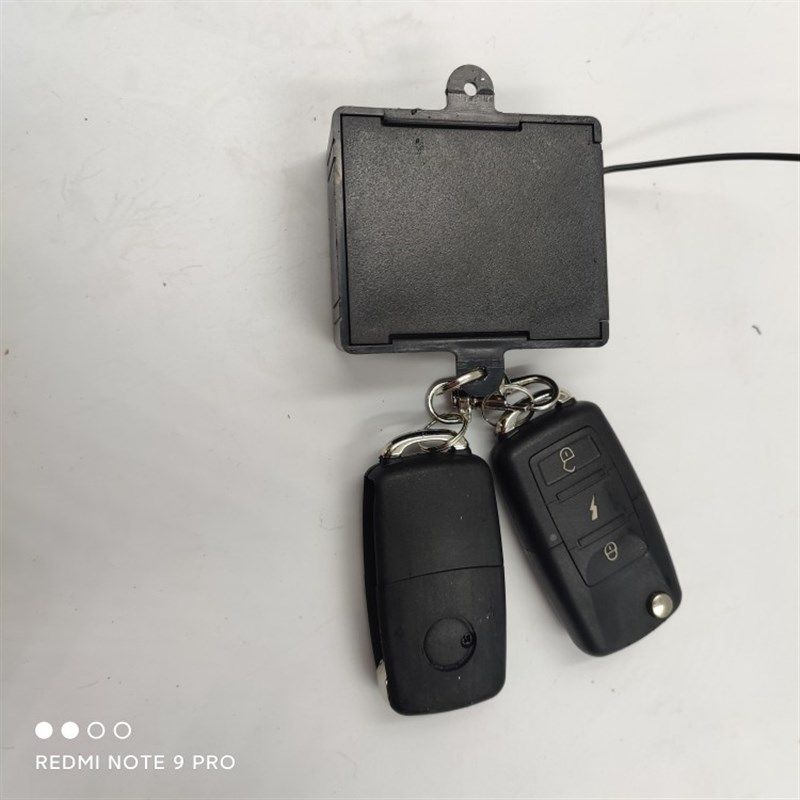 电动三四轮车12v伏中控锁主机盒带钥匙遥控电轿棚车汽车通用配件
