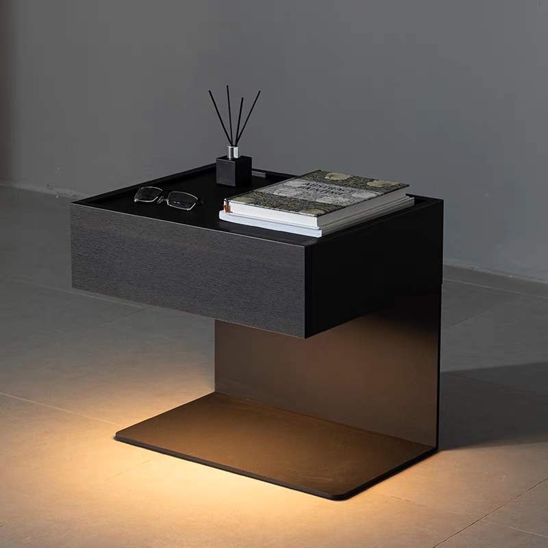 意式极简钢板床头柜简约现代设计师床边抽屉柜创意感应灯床头置物