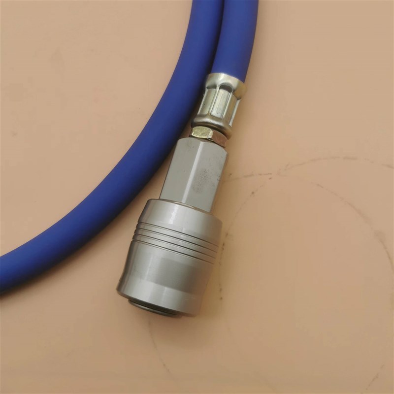 大变小转接头软管 大风炮管转换小气管快速接头 大管变小管接头